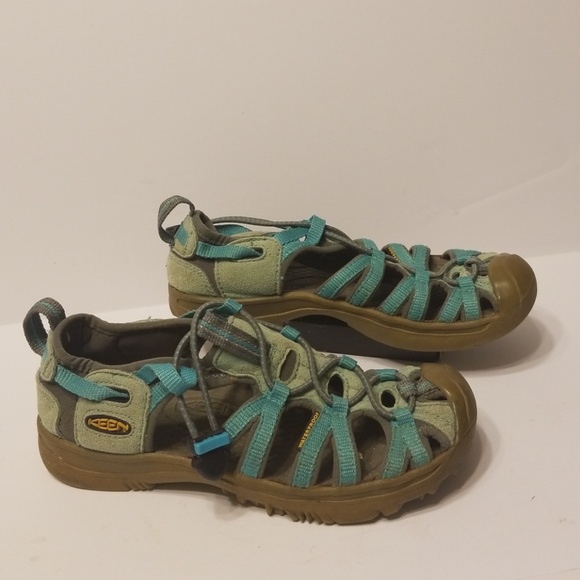 keen sandals size 5